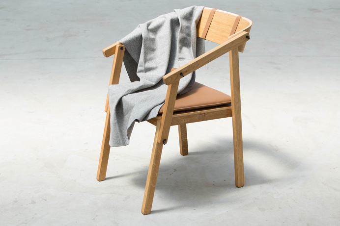 Atelier Chair