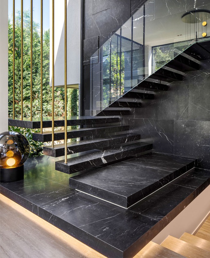 Summer House in Saint Tropez, France Designed by SAOTA - InteriorZine