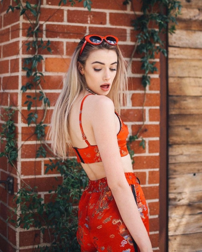 Lifestyle Portrait Photography by Nesrin Danan