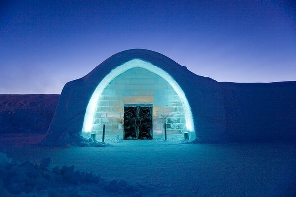 Ice art hotel with modern outside look #hotel #ice #art