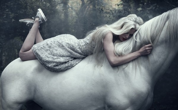 sve20120301h008 #horse #woman #sundsbo #ethereal #dreamy #whites #solve