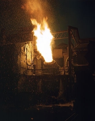 Histoire de la production de l'acier - Wikipédia #steel #1941 #photo #convertisseur #fire #acier