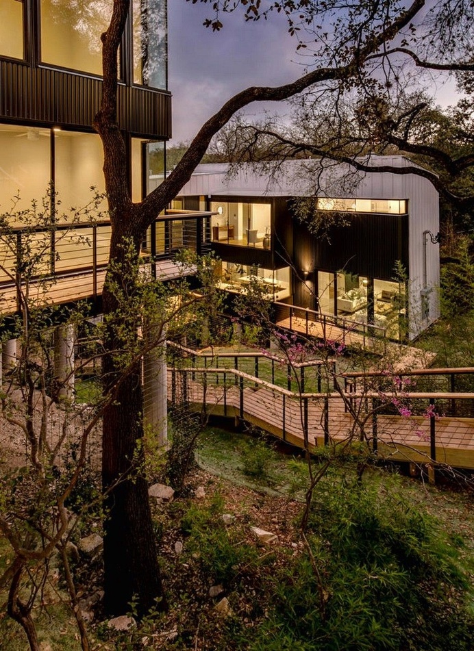 Bonham Terrace House 11