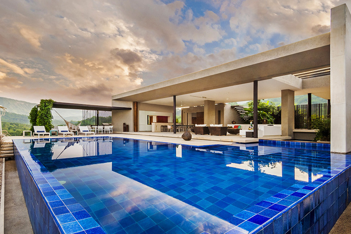 House Blurring Boundaries in Colombia by Arquitectura en Estudio #architecture