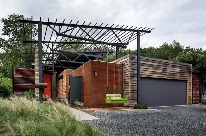 Bonita Residence by Domiteaux + Baggett Architects