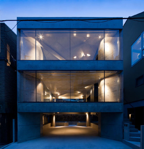 Apartment sYms by Kiyonobu Nakagame Architect #house #japanese #home #minimal #minimalist