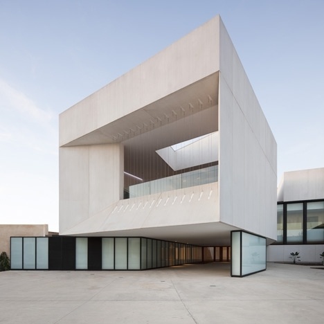 WHITE.WOOD.GREY #architecture