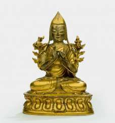 Fire-gilded Bronze of Tsongkhapa on a Lotus