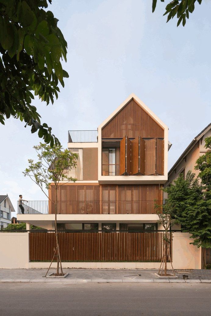 Modern Villa Maximizes Light and Space in Vietnam 1