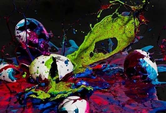 Eye-Popping Photos Capture Splattered Eggs Frozen in Time | Co.Design #glitter #smash #eggs #photography #cracked #neon