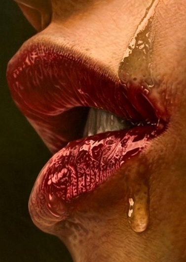SerialThriller™ #lips #photography #colour