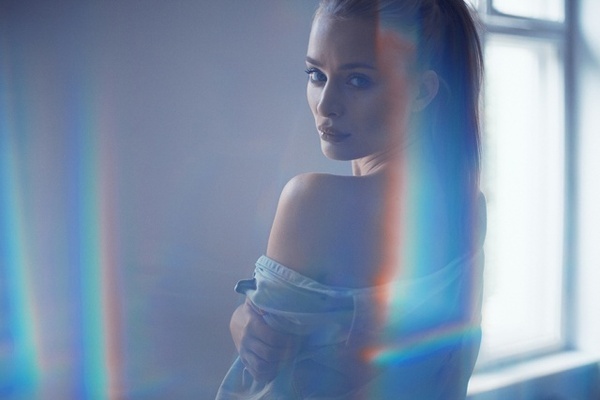 Photography by Damien Vignaux #fashion #photography #beauty