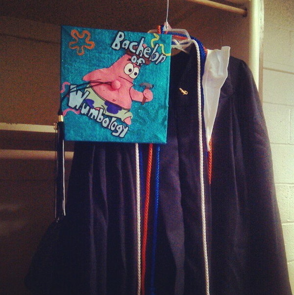 Awesome Graduation Cap Decoration Ideas #decor #school #student #graduate