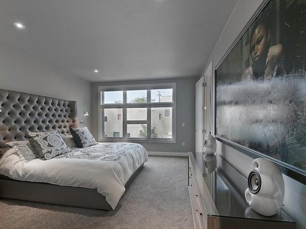 Modern bedroom with large painting #bedroom #painting #paintings