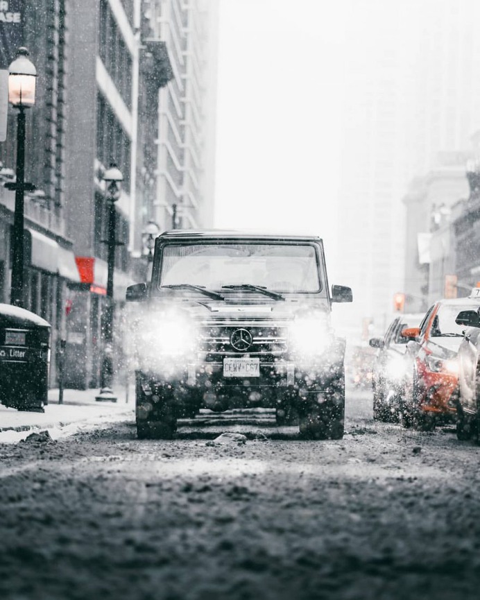 Moody and Cinematic Urban Photos in Toronto by Mathieu Paradis