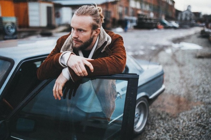 Gorgeous Street Portrait Photography by Martin Nikolajev
