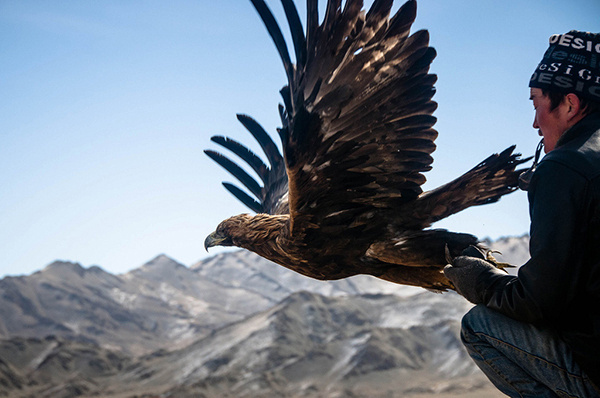 Mongolian eagle festival #images #festival #mongolian #eagle #photography