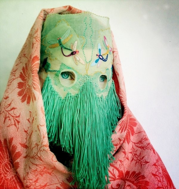 Magnhild Kennedy: Seiobo & Stikker #photo #eyes #material #embroidery #mask #face