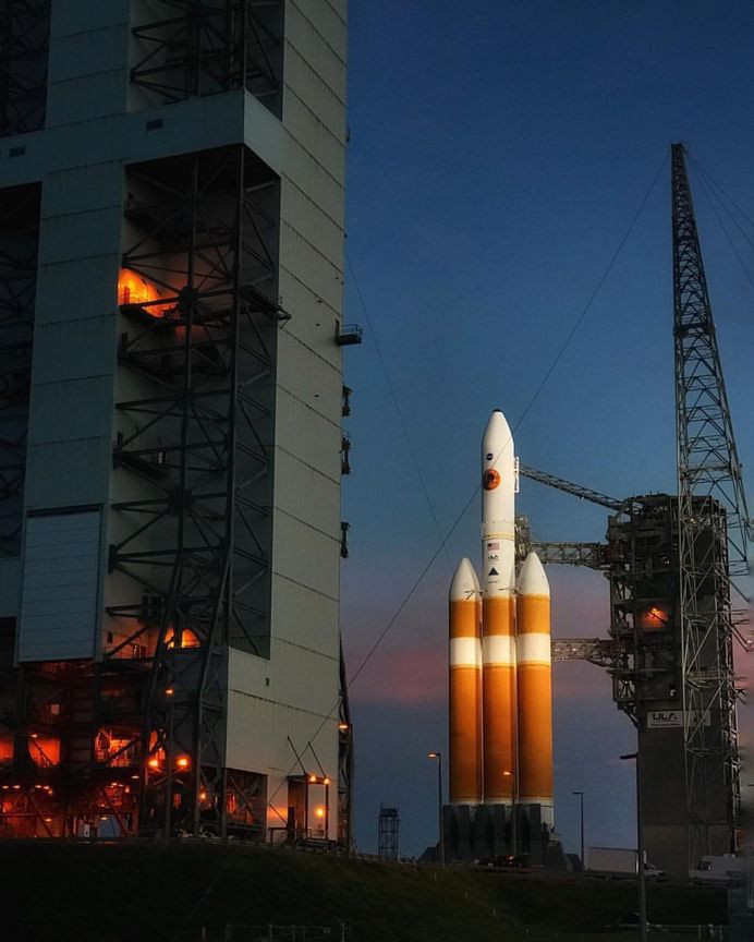Rocket Launches and Space Photography by Erik Kuna