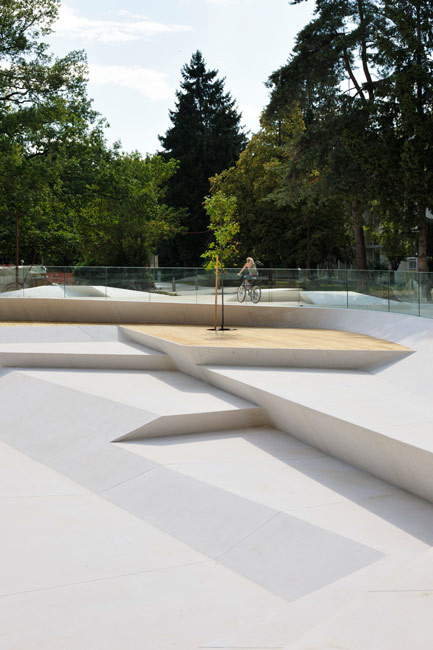 12-enota-promenada-14-river-amphitheatre-detail « Landscape Architecture Works | Landezine
