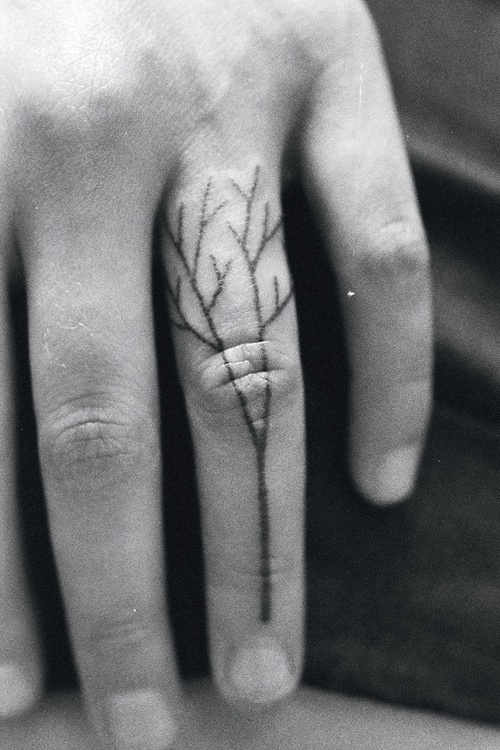 this isn't happiness™ photo caption contains external link #lines #tree #tattoo #finger #hand #twig