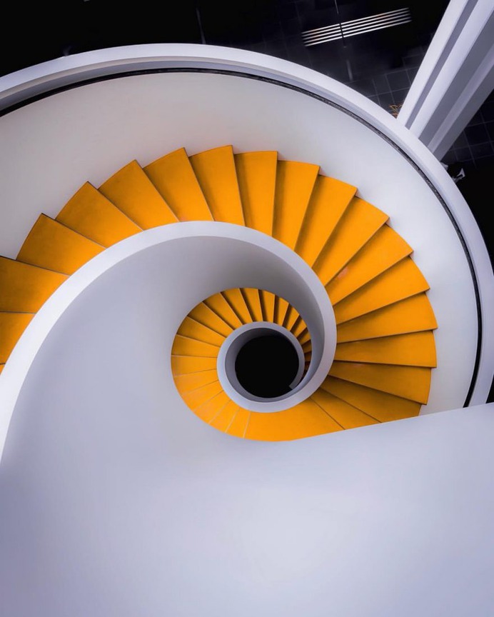 Minimalist and Symmetry Architecture Photography by Alex Mesquita