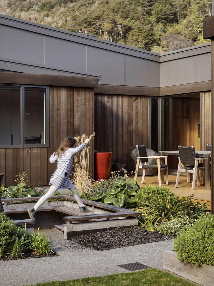 Pitoitoi House / Lovell O'Connell Architects
