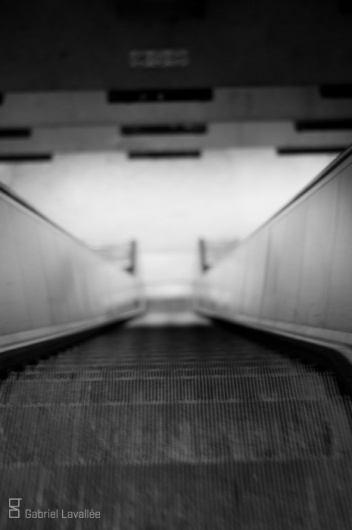 Série N & B | Gabriel Lavallée — Designer graphique #photo #subway #photography #metro #stairs