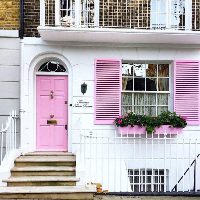 Instagram Account Shares Amazing Photos of The Doors of London