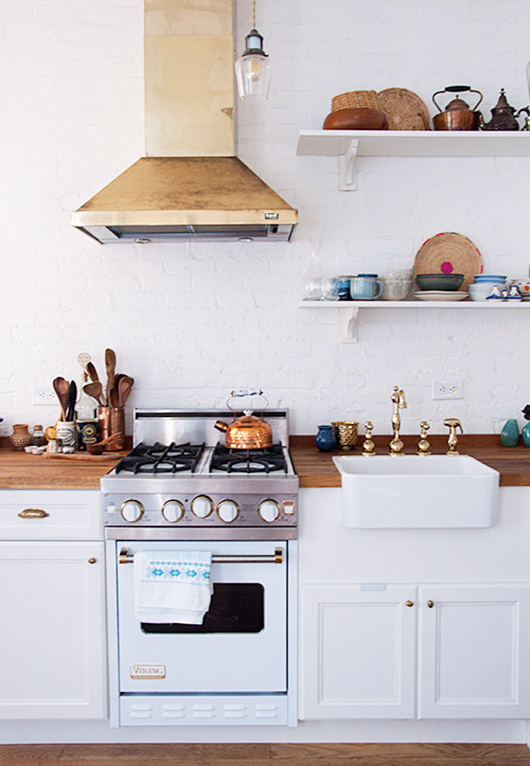 dreamy brass kitchen fixtures / sfgirlbybay #interior #design #decor #kitchen #deco #decoration