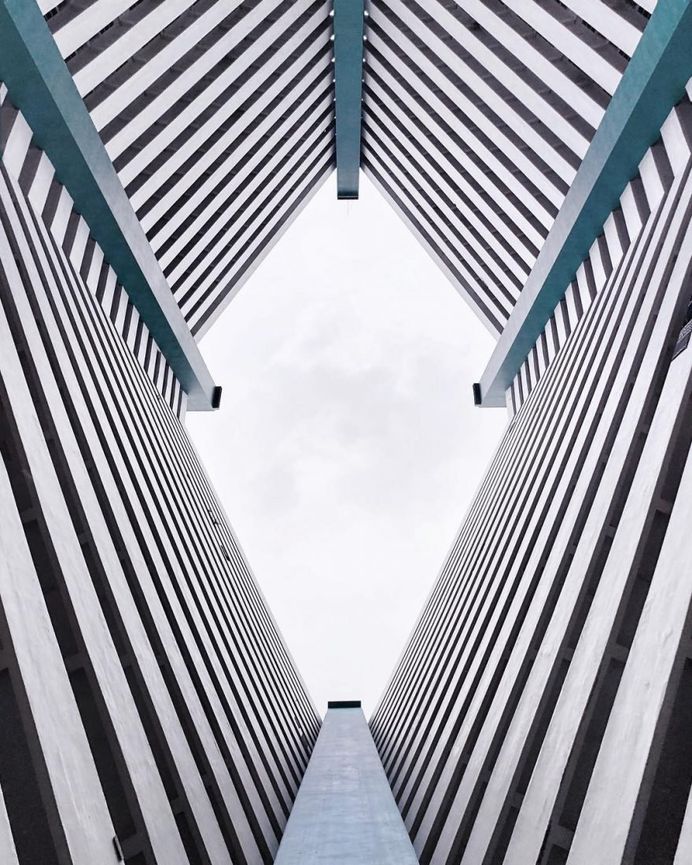 Singapore's Architecture and Street iPhoneography by Yafiq Yusman