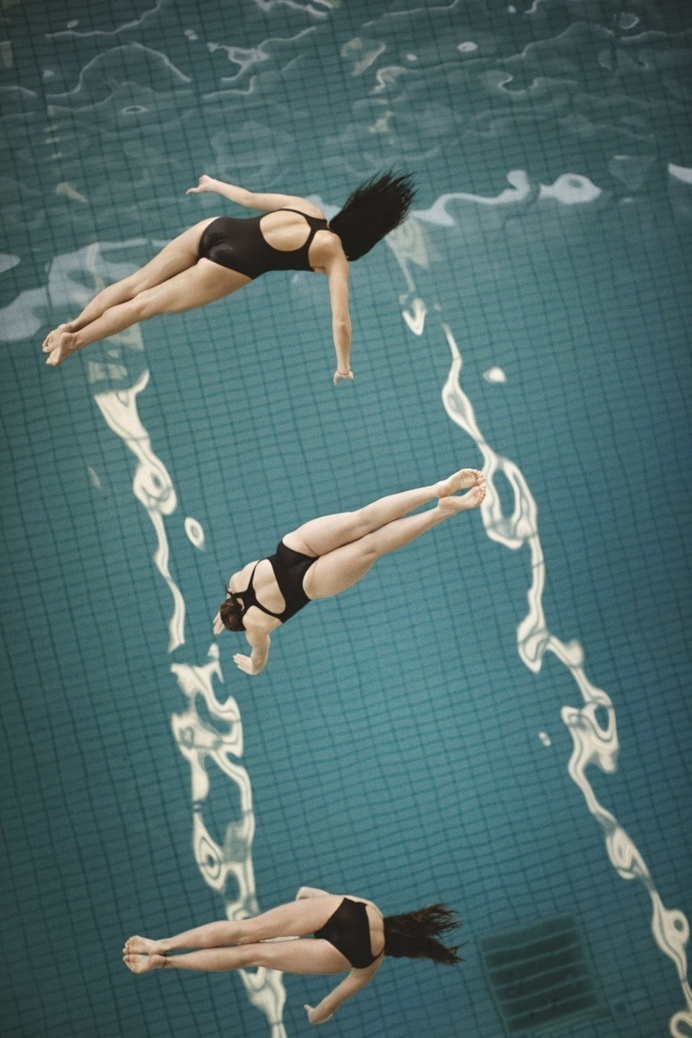 Turning Point by Mark Sanders for Kinfolk - JOQUZ #kinfolk #pool #jump #flip