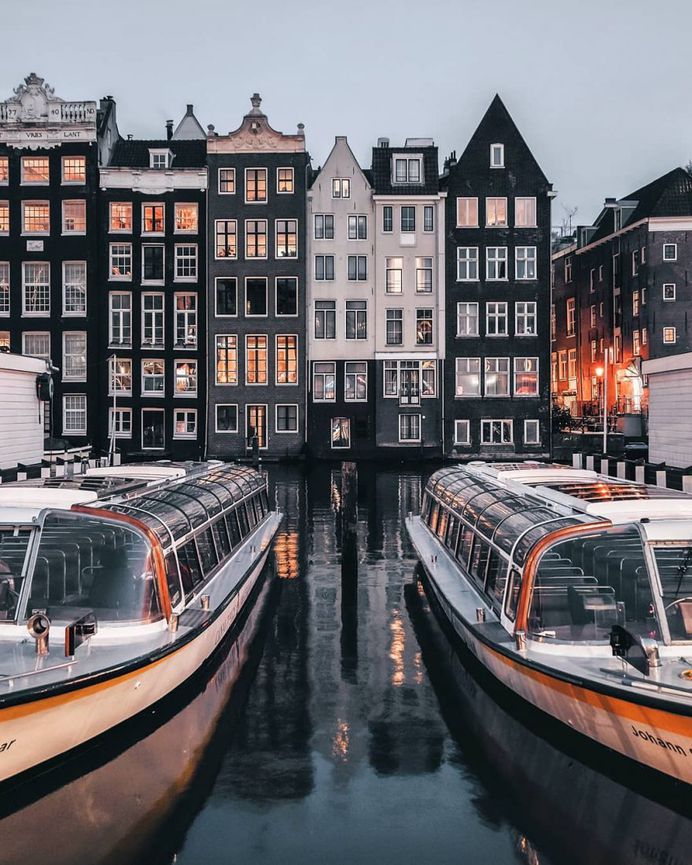 Stunningly Beautiful Street Photos of Amsterdam by Een Wasbeer