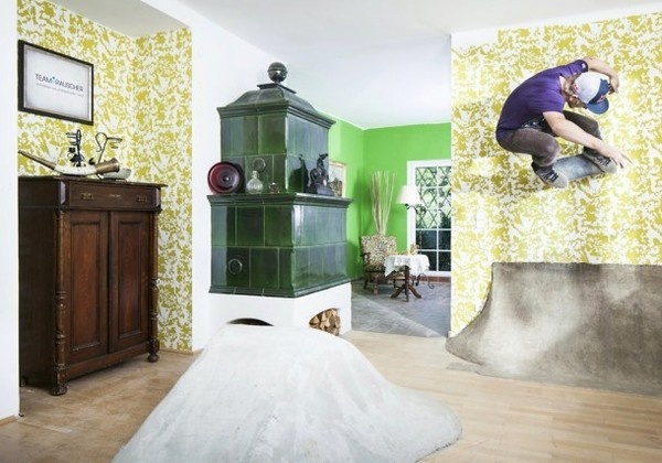 Rustic home with skate art interior #interior #kateboard #art #skateboard #villa #kate
