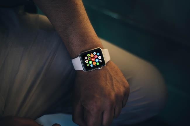 Free Photorealistic Apple Watch Mockup