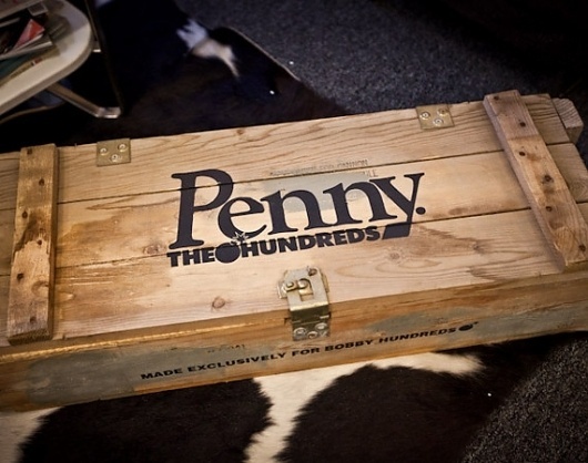 Streething #packaging #wood #skateboard