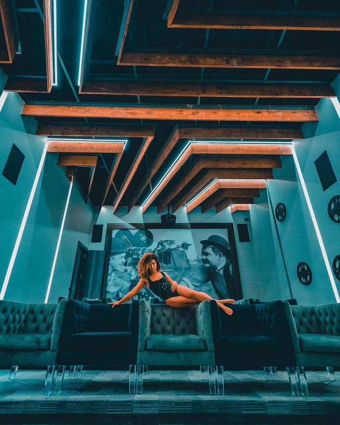 Moody Street Style Portrait Photography by Jaime Penzellna