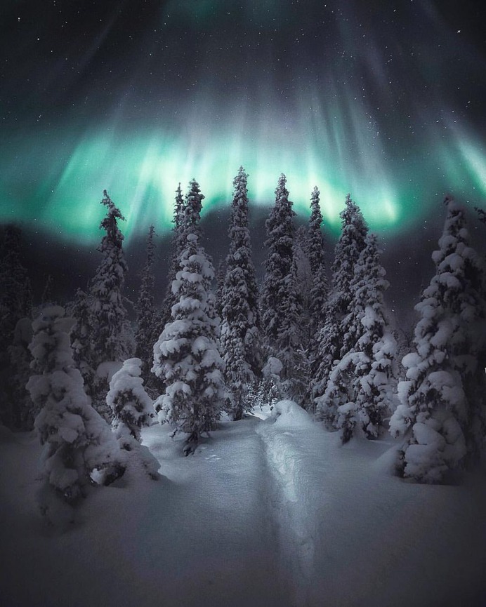 Magical Northern Lights Landscapes by Juuso Hämäläinen