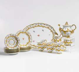 Meissen ceremonial service with flower decor and gold relief for up to 6 people #porcelain