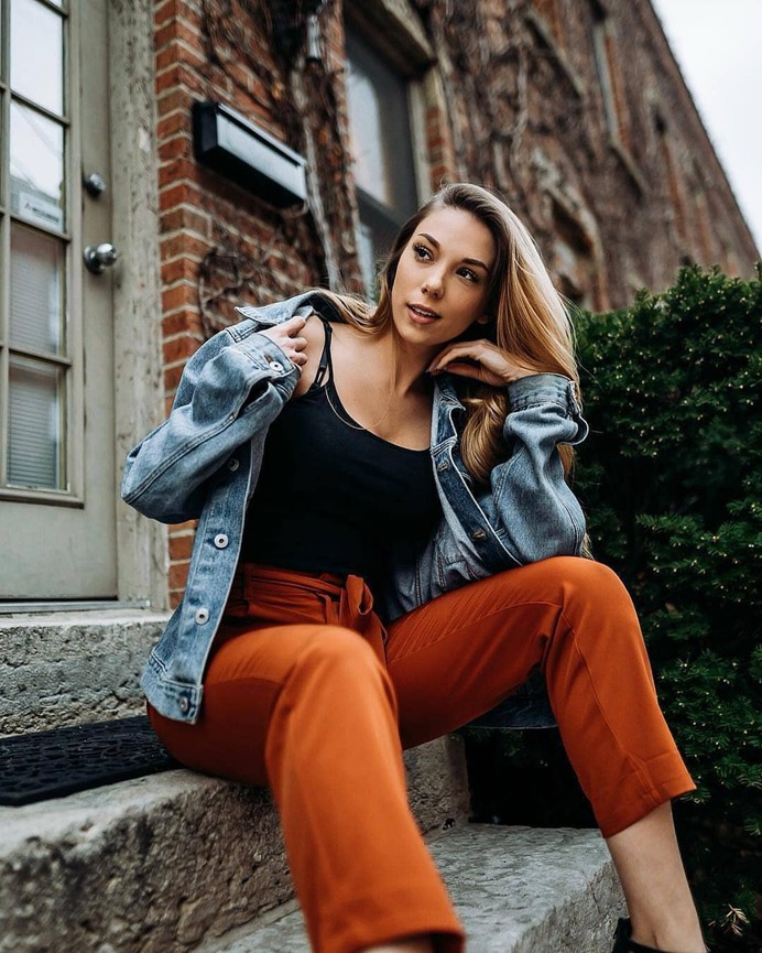 📸Photographer: Trent Brown @trentbr0wn 🎀Model: Cassondra @cassondra_1118 📌Follow: @portraitistnet 🔖Tag: #portraitistnet (at Columbus, Ohio) https://www.instagram.com/p/Bw9UeOWJ6R9/?utm_source=ig_tumblr_share&igshid=1j1pivph8z8gm