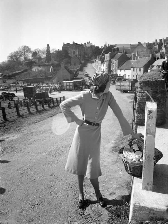 Norman Parkinson - The Cotswold Country - Photos - Social Photographer's Portfolios #fashion #photography #inspiration