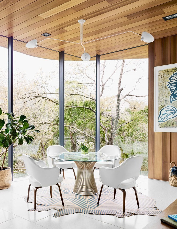 A Home Built Around a Tree / Alterstudio Architecture