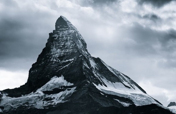 Mountains of Mist – Fubiz™ #photo