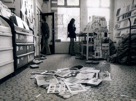 manystuff.org — Graphic Design daily selection » Blog Archive » Volume Number – On Artists' Publications #art