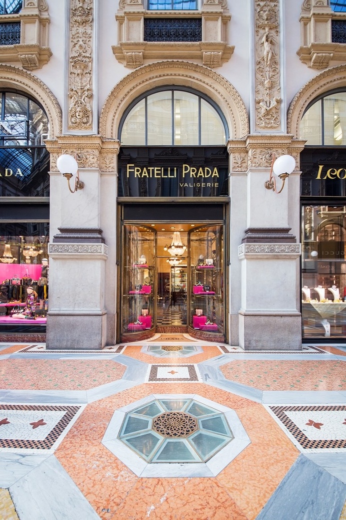 P R A D A § Galleria Vittorio Emanuele II §