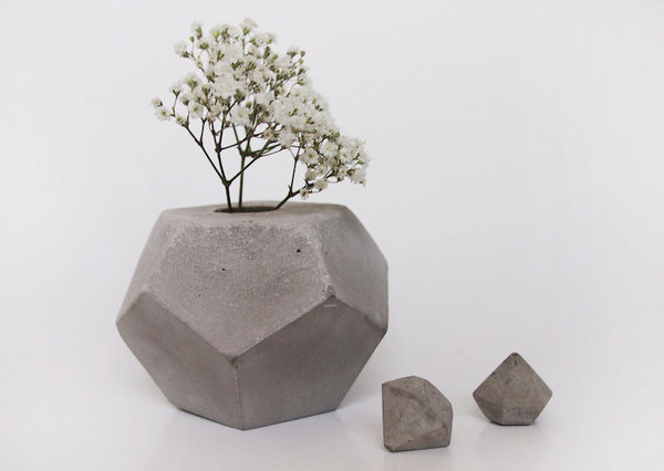 Top 10 Concrete Items / Geometric vase by FrauKlarer #vase #concrete #geometric