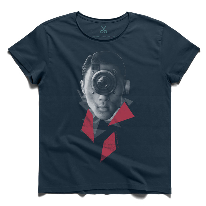 #point of view #darkblue #tee #tshirt #camera #photograph #dorothealange #lens #portrait