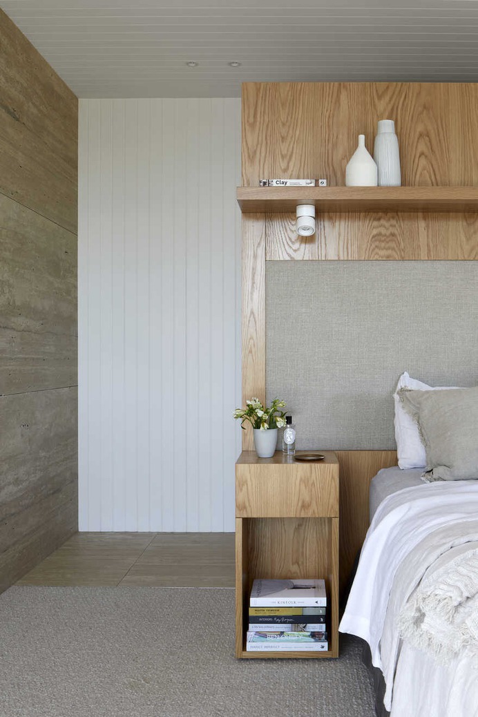 Sand Dune Sanctuary / Hindley & Co