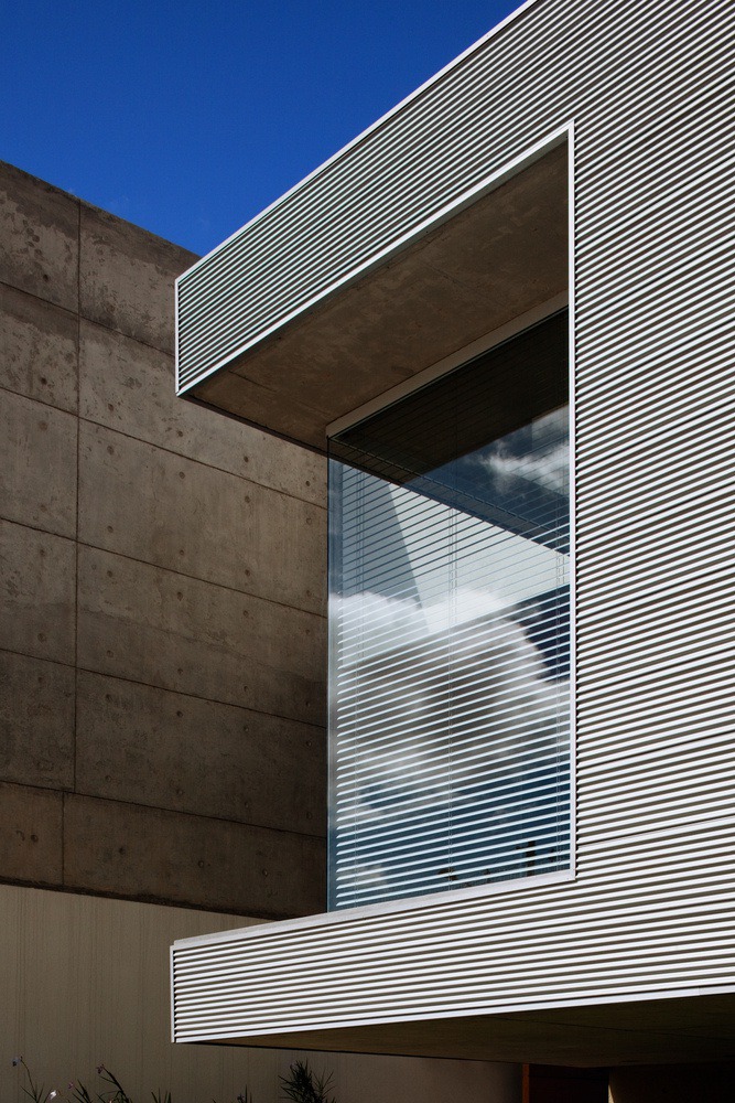 FG Residence / Reinach Mendonça Associated Architects