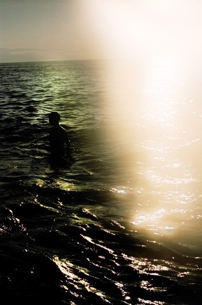 http://trevortriano.com/files/gimgs/th-39_39_sea.jpg #ocean #trevor #triano #photography #sea #light